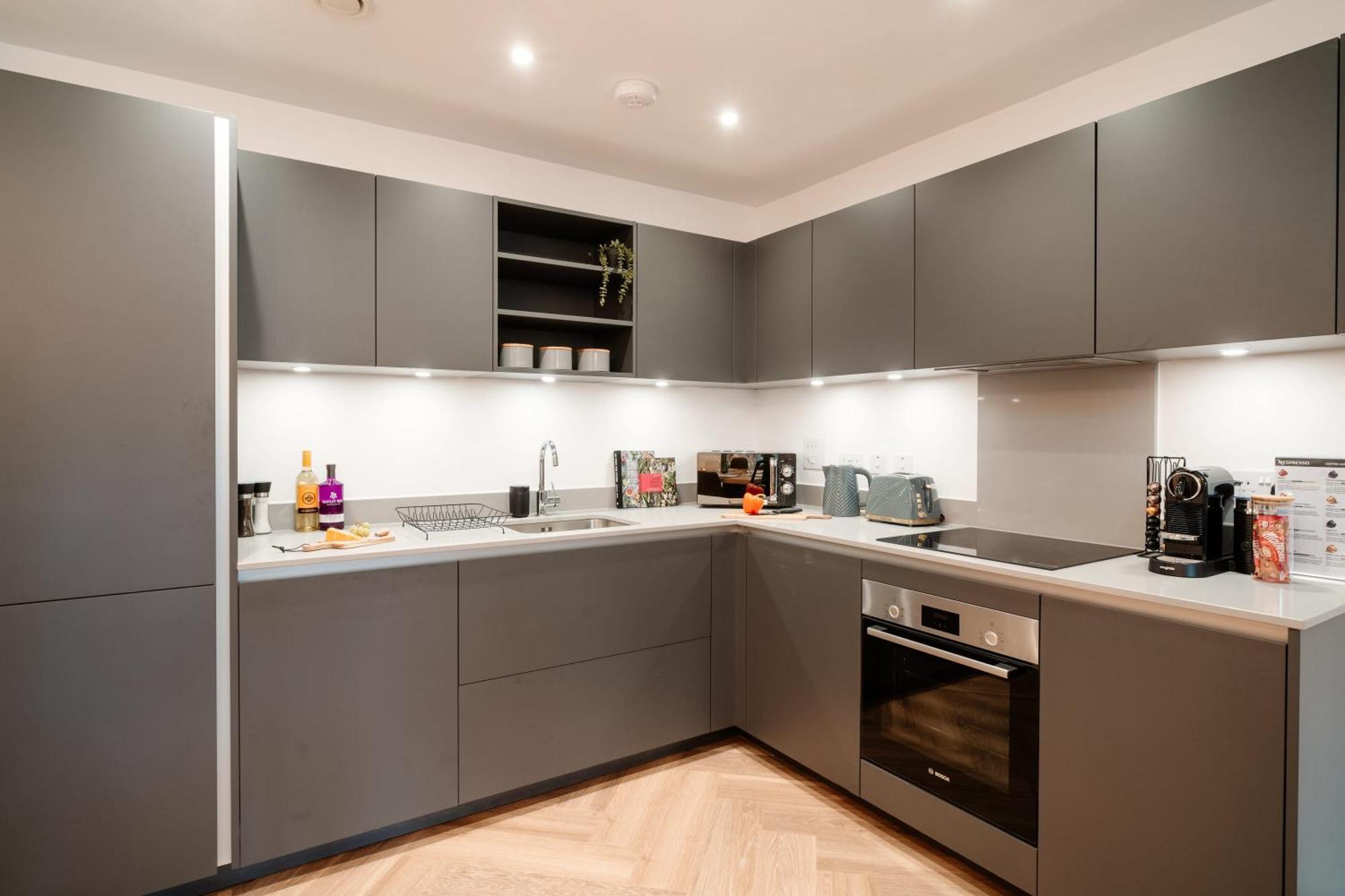 Spacious Pad Family Contractors Wifi Parking Birmingham